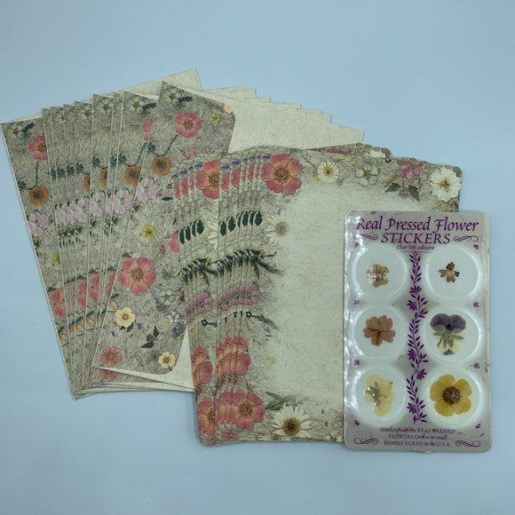 NWT - Pressed Flower Stationery Set - Picture 3 of 3